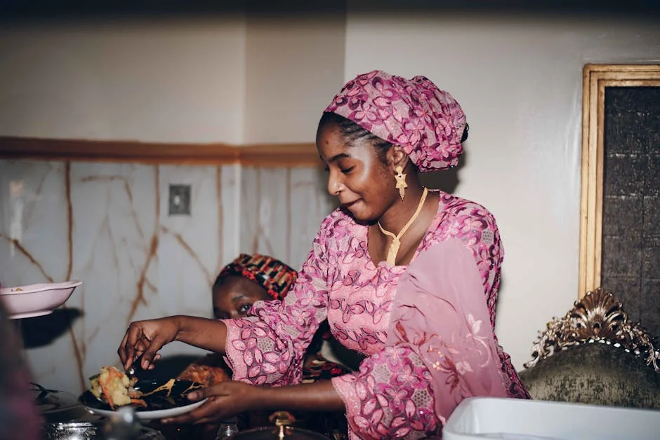 African Fashion Star Turns 500 Loaves Into Award-Winning Dress — Environment Nature