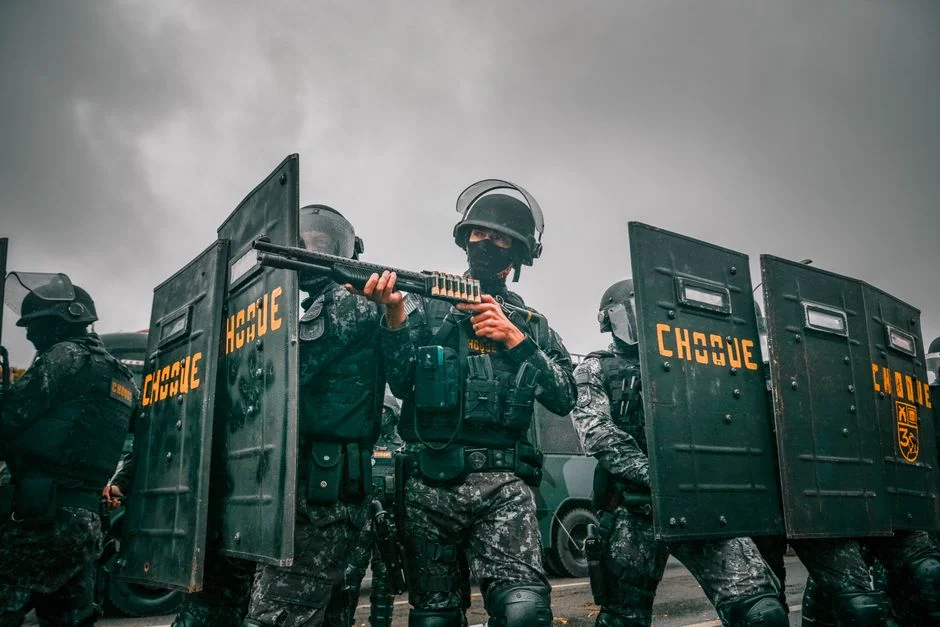 Gunmen Storm Ogbomoso Immigration Office — Escape with Police Firearms