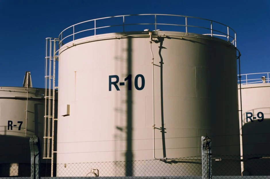 Nigeria's Oil Output Stalls as Global Prices Climb — Revenue Gains Slip Away — Economy Business